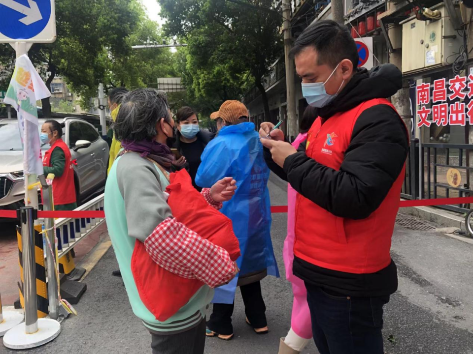 “江西好人”将见义勇为奖金所有捐出_w66国际app