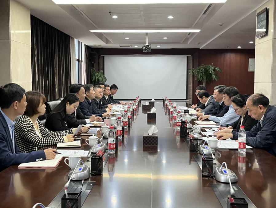 东湖区人民政府一行到集团开展座谈交流_w66国际app