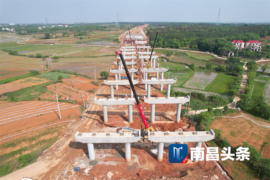 抢抓进度建设者们坚守一线为项目按下“加速键”_w66国际app